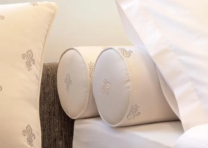 아파트 Pinia Centre Modern With Shared Bathroom *